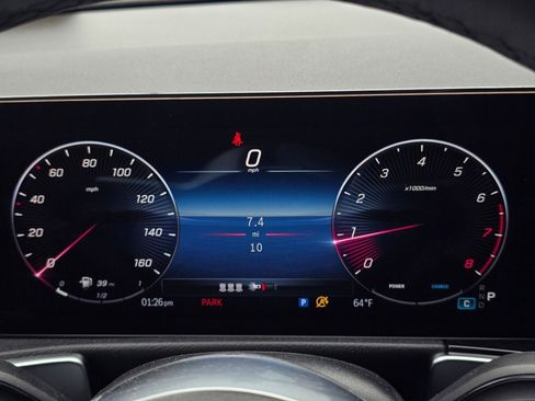 New 2026 Mercedes-Benz GLB 250 4MATIC image 39