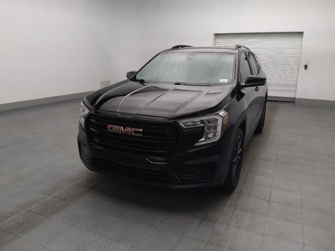 Used 2023 GMC Terrain SLE w/ Elevation Edition FWD image 15