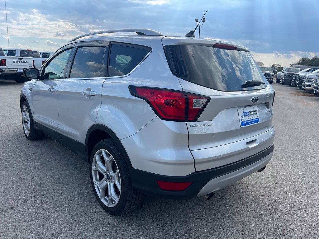 Used 2019 Ford Escape Titanium AWD/4WD image 3