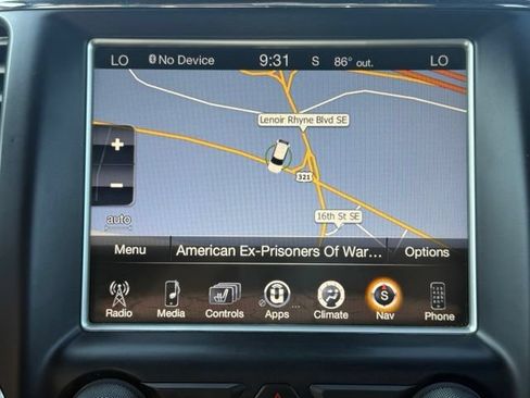 Used 2014 Jeep Grand Cherokee Overland w/ Advanced Technology Group AWD/4WD image 30