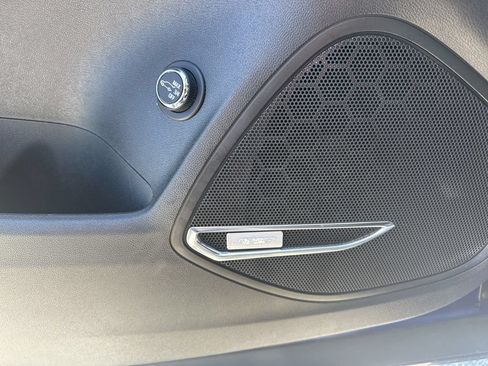 Used 2025 Buick Envision Avenir AWD/4WD image 16