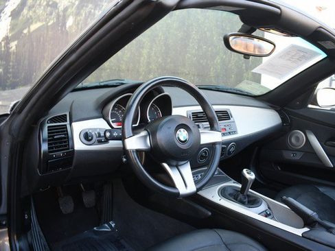 Used 2003 BMW Z4 3.0i RWD image 14
