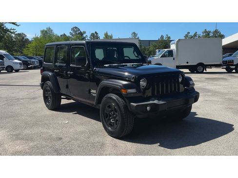 Used 2021 Jeep Wrangler Unlimited Sport AWD/4WD image 2