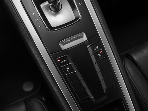 Certified 2016 Porsche Cayman S RWD image 33