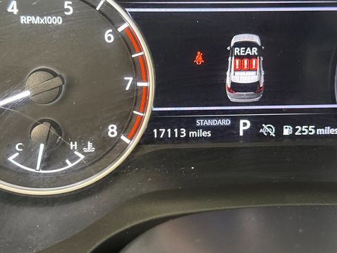 Used 2025 Nissan Rogue SV FWD image 19