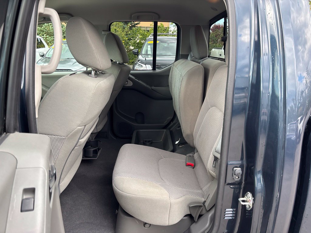 Used 2019 Nissan Frontier SV AWD/4WD image 12