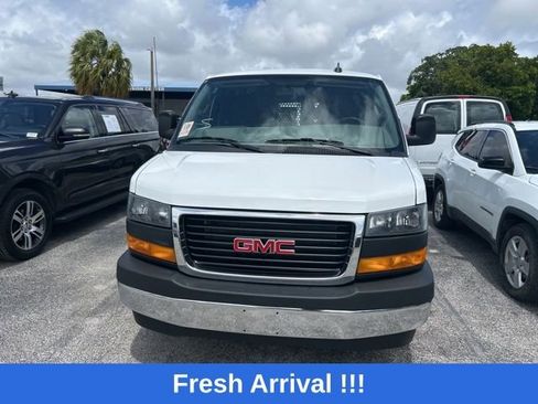 Used 2024 GMC Savana 2500 w/ Driver Convenience Package image 4