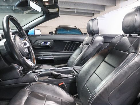 Used 2022 Ford Mustang Premium RWD image 23