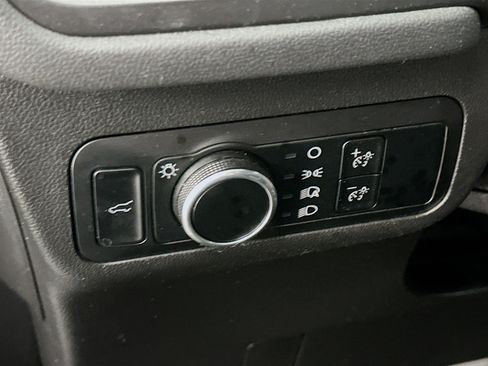 Used 2024 Ford Escape ST-Line image 17