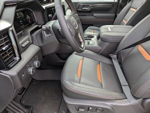 New 2026 GMC Sierra 2500 AT4 w/ AT4 Premium Plus Package image 4