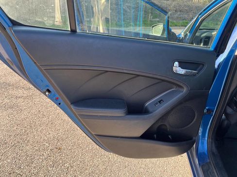 Used 2014 Kia Forte LX w/ Popular Package image 9