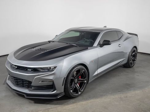 Used 2024 Chevrolet Camaro SS RWD image 1