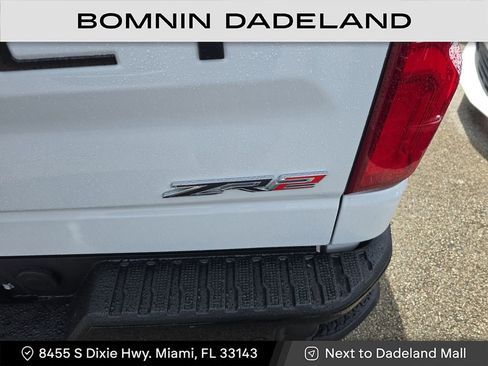Used 2025 Chevrolet Silverado 1500 ZR2 image 7