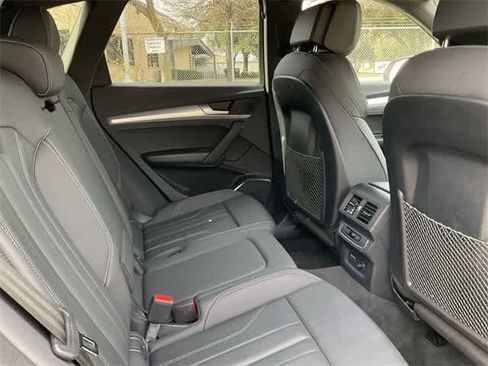 Used 2025 Audi Q5 2.0T Premium image 17