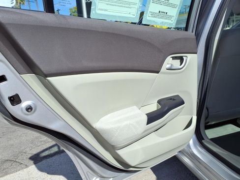 Used 2012 Honda Civic LX image 8