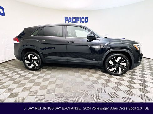 Used 2024 Volkswagen Atlas Cross Sport SE image 8
