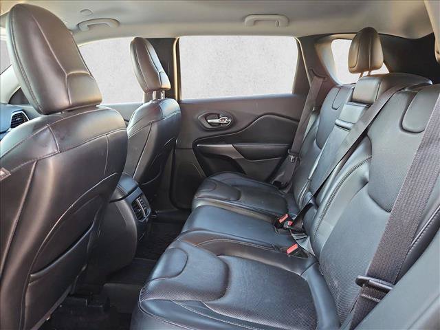 Used 2019 Jeep Cherokee Limited w/ Luxury Group AWD/4WD image 15