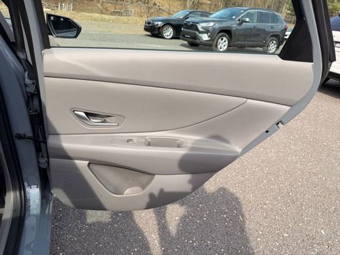 Certified 2023 Hyundai Elantra SEL w/ Convenience Package image 12