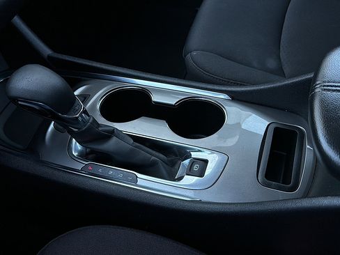 Used 2024 Chevrolet Malibu LT FWD image 21