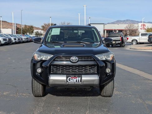 Used 2017 Toyota 4Runner SR5 image 9