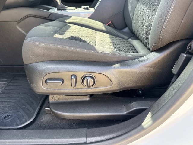 Used 2021 Chevrolet Blazer LT FWD image 22