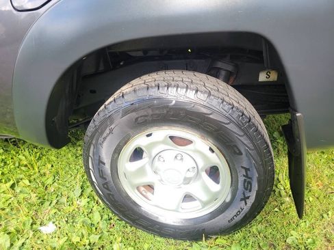 Used 2012 Toyota Tacoma 4x4 Regular Cab image 15