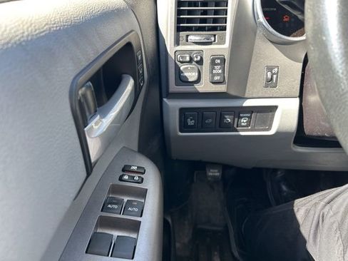 Used 2016 Toyota Sequoia Limited w/ Safety & Convenience Package image 17