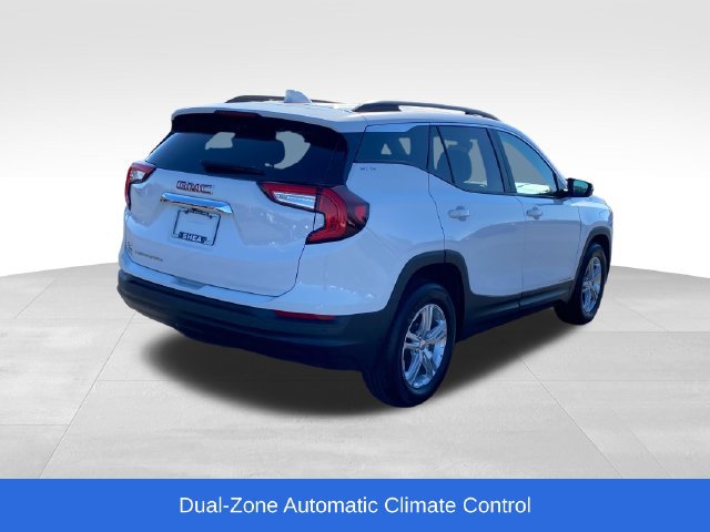 Certified 2024 GMC Terrain SLE w/ Driver Convenience Package FWD image 4