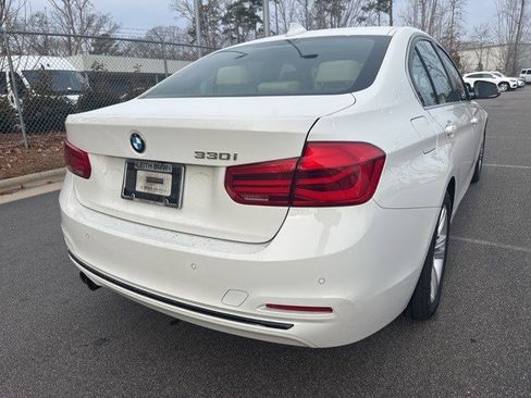 Used 2017 BMW 330i Sedan image 5