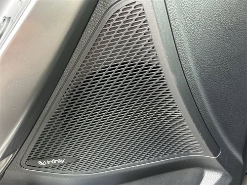 Used 2018 Hyundai Santa Fe Sport w/ 2.4L Tech Package 04 image 22