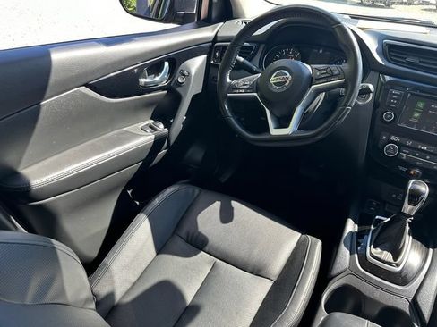 Used 2022 Nissan Rogue Sport SL AWD/4WD image 21