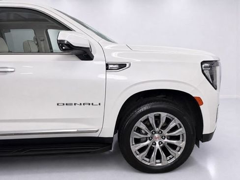 Used 2024 GMC Yukon Denali AWD/4WD image 7