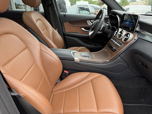 Used 2020 Mercedes-Benz GLC 300 image 26