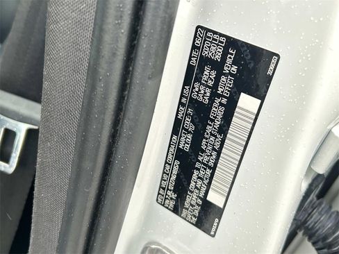 Used 2022 Volvo S60 B5 Inscription image 10