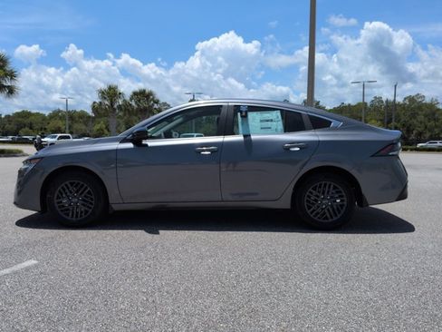 Certified 2026 Nissan Sentra SV w/ SV Convenience Package FWD image 7