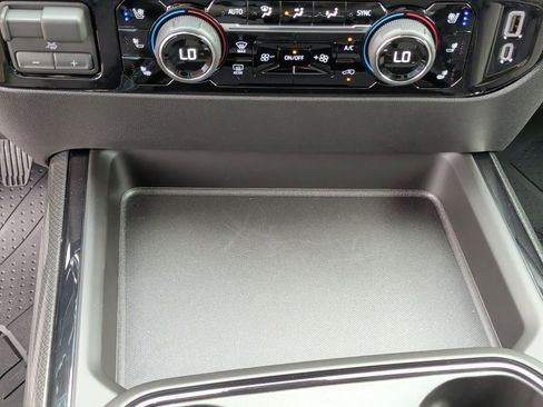 New 2026 Chevrolet Silverado 2500 ZR2 AWD/4WD image 31