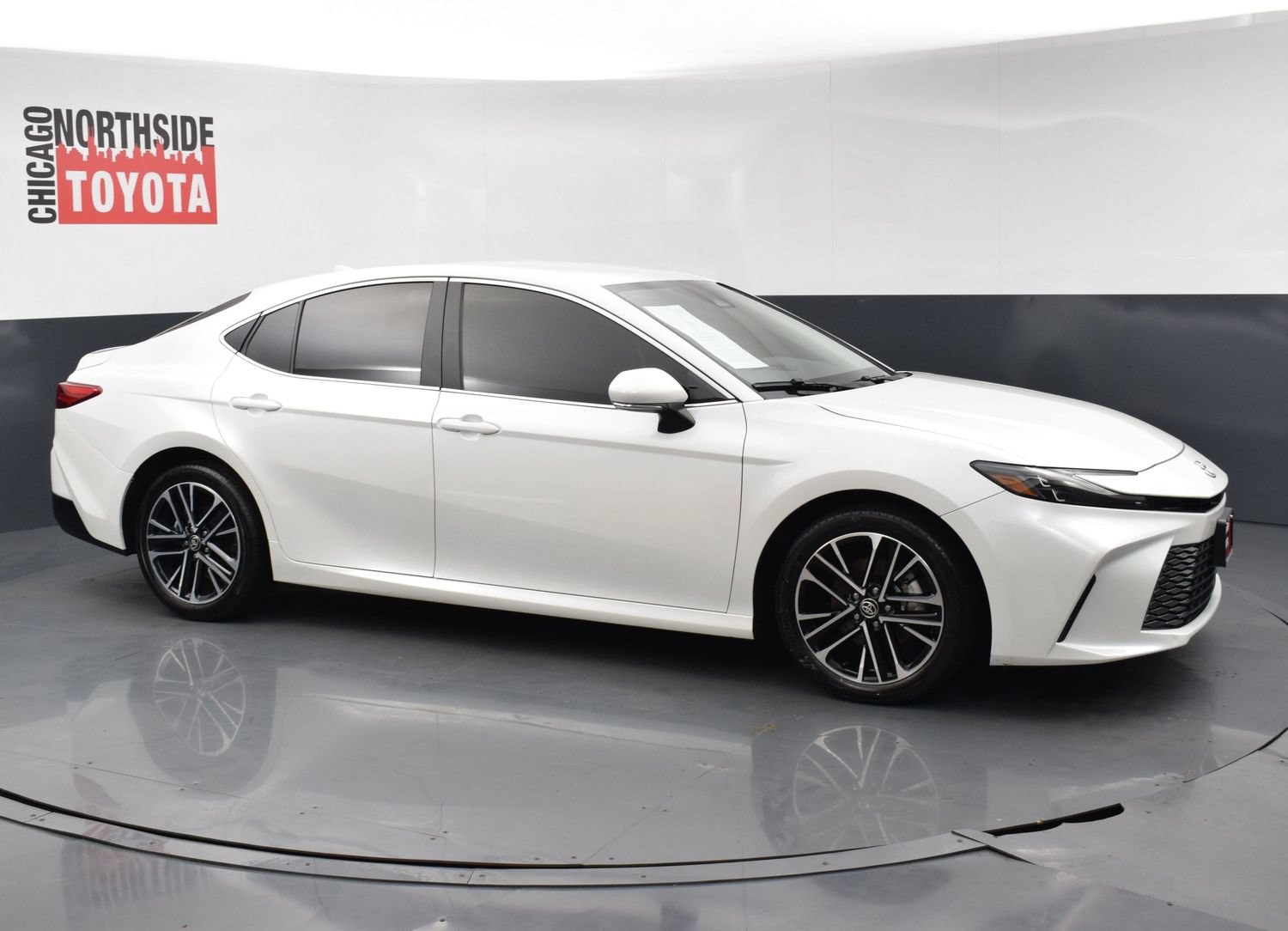 Used 2026 Toyota Camry XLE FWD image 6