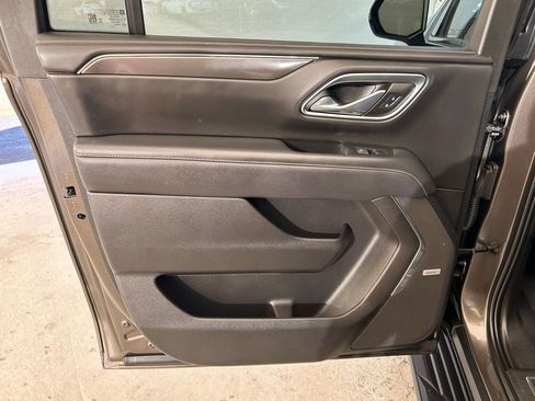 Used 2021 GMC Yukon XL AT4 image 24