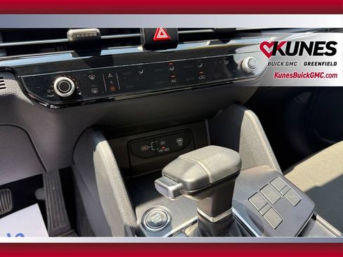 Used 2026 Kia Sportage LX FWD image 29
