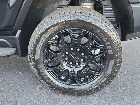 New 2026 GMC Hummer EV SUV image 8