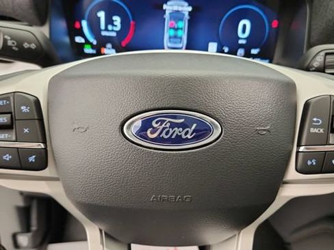 New 2026 Ford Explorer Active w/ Active Comfort Package AWD/4WD image 16