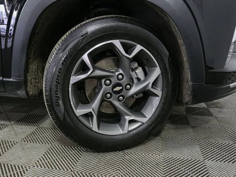 Used 2024 Chevrolet Trax LT w/ Driver Confidence Package image 14