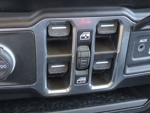 Used 2022 Jeep Wrangler Unlimited Sahara w/ Safety Group image 22