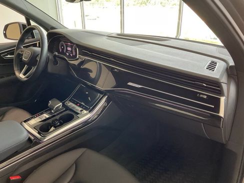 Used 2022 Audi Q7 3.0T Prestige w/ Prestige Package AWD/4WD image 12