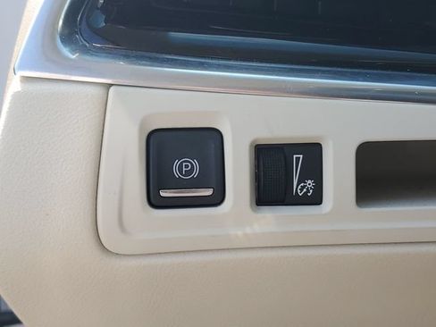 Certified 2024 Cadillac XT6 Premium Luxury w/ LPO, Floor Liner Package AWD/4WD image 14