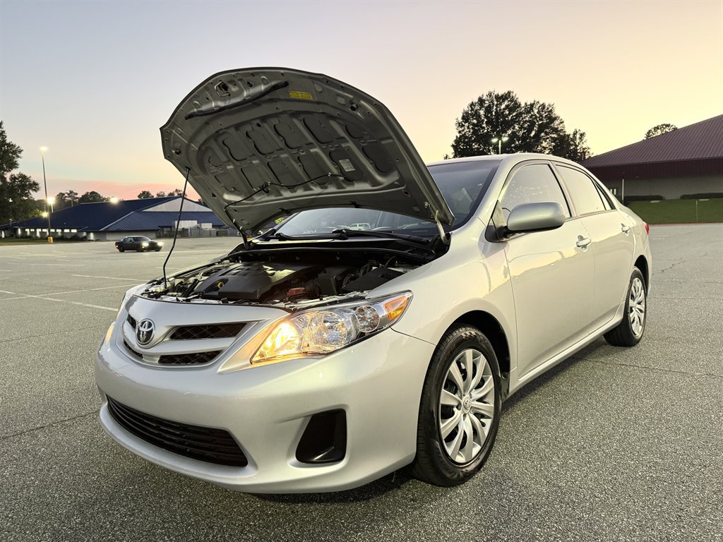 Used 2012 Toyota Corolla LE FWD image 42