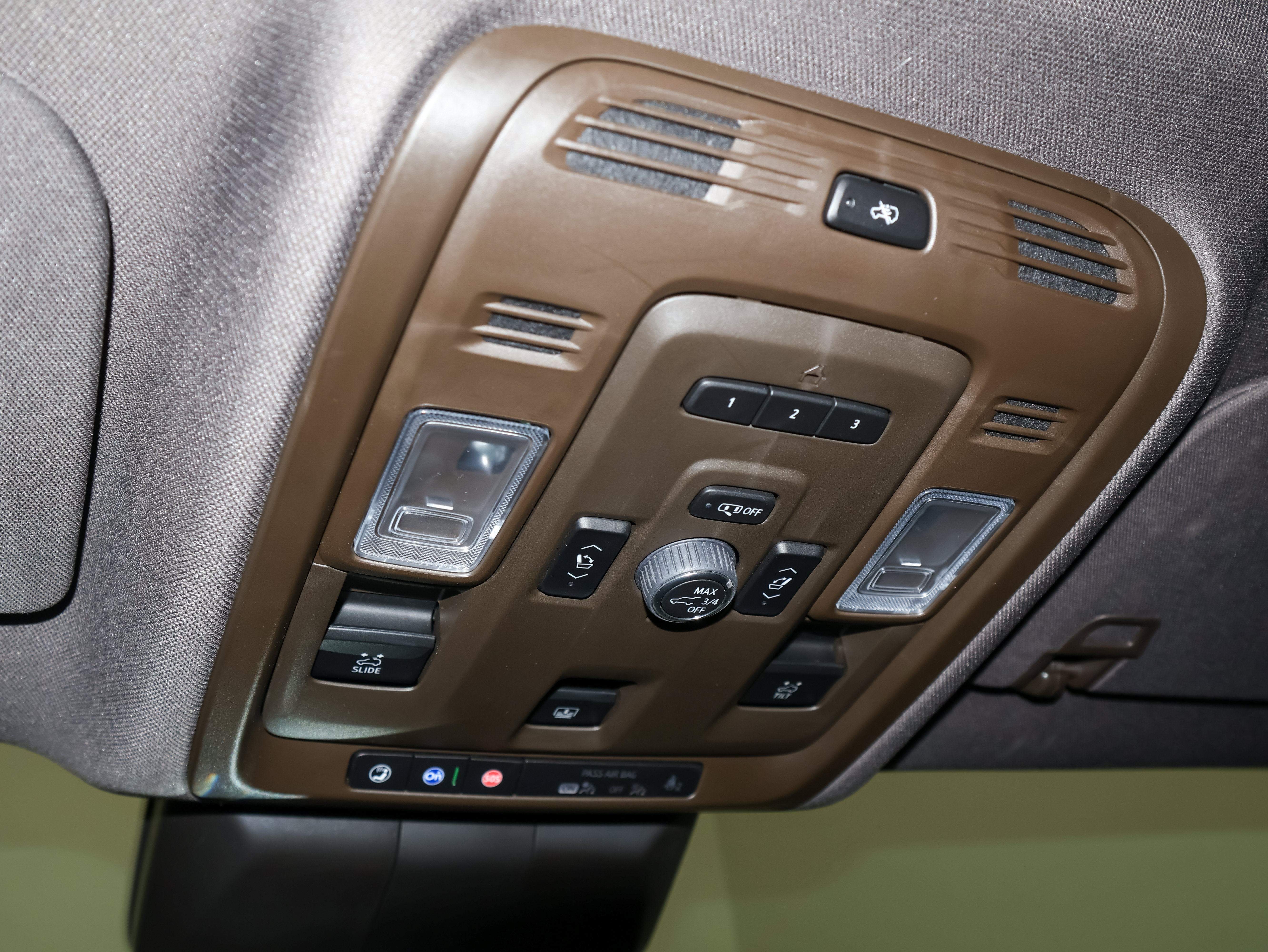 Used 2024 Cadillac Escalade Premium Luxury w/ Performance Package AWD/4WD image 50