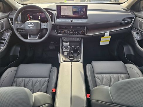 New 2026 Nissan Rogue Platinum w/ Platinum Premium Package AWD/4WD image 9