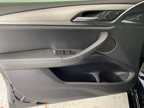 Used 2018 BMW X3 xDrive30i w/ M Sport Package image 11