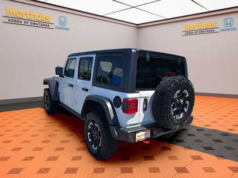Used 2026 Jeep Wrangler Unlimited Rubicon AWD/4WD image 3